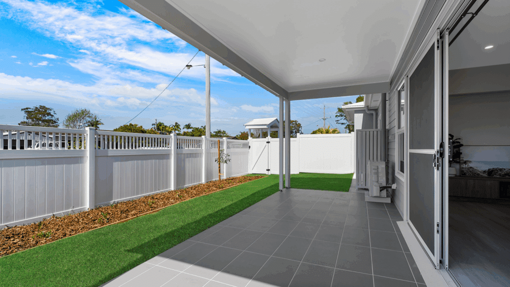 Deception Bay – Villa – image 4