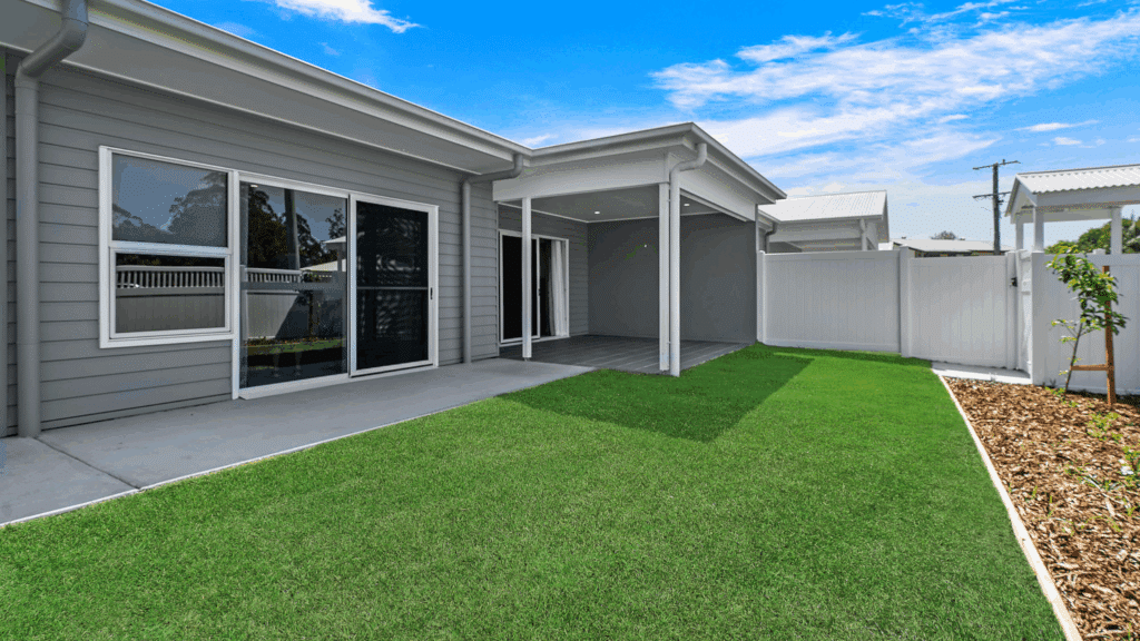 Deception Bay – Villa – image 5